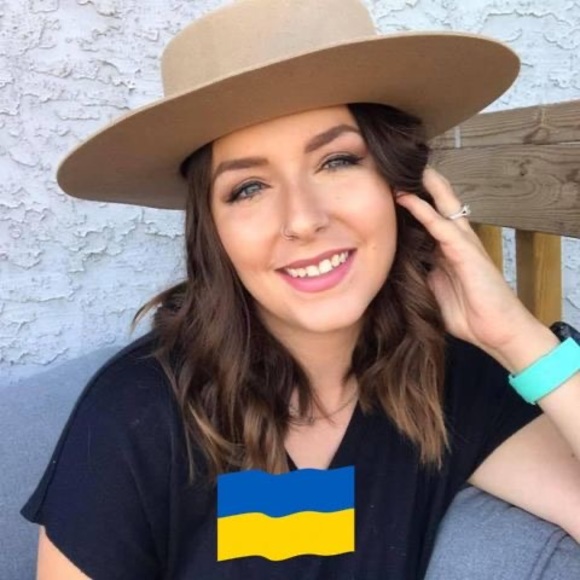 Meet your Posher, Darian - Picture 1 of 1